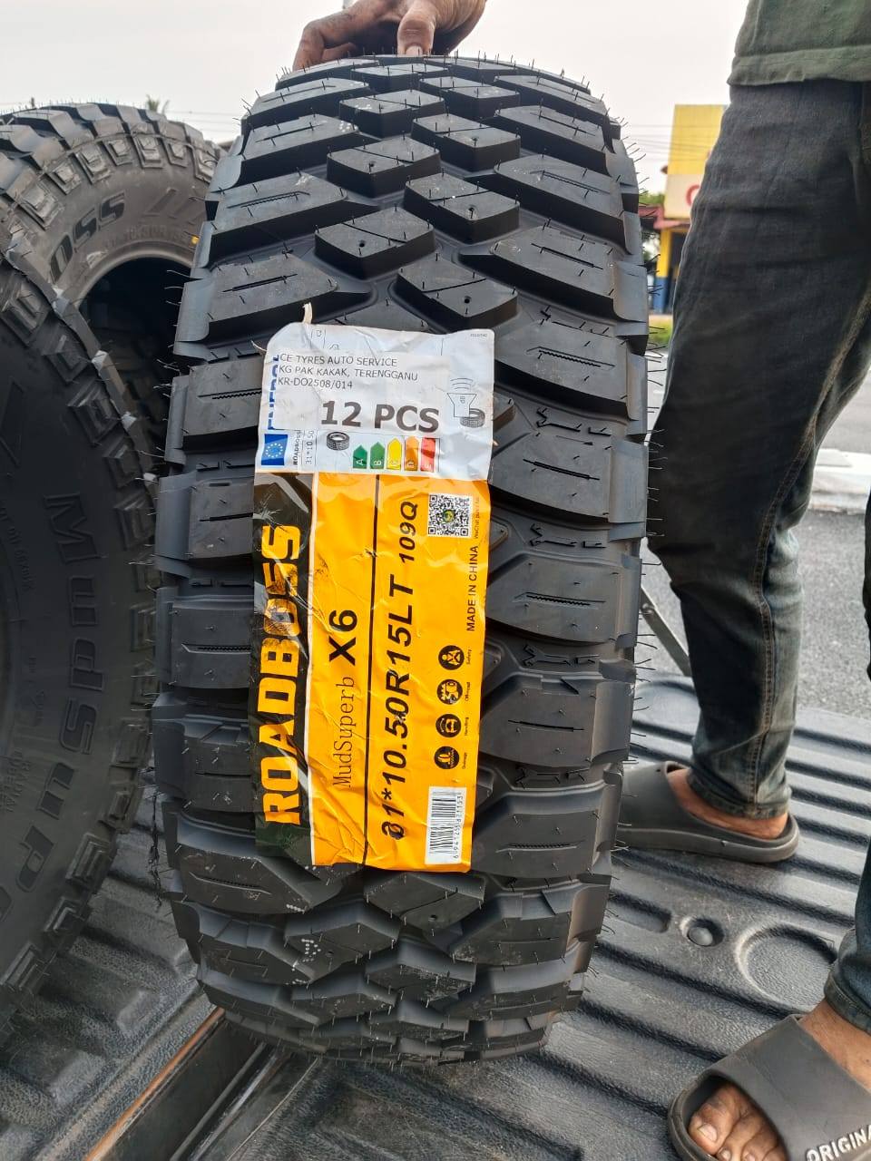 LLANTA ROADBOSS "MUDSUPERB X6" M/T (R) DER. LT 265/70 R16 8PR 117/114Q TL (LETRA BLANCA)
