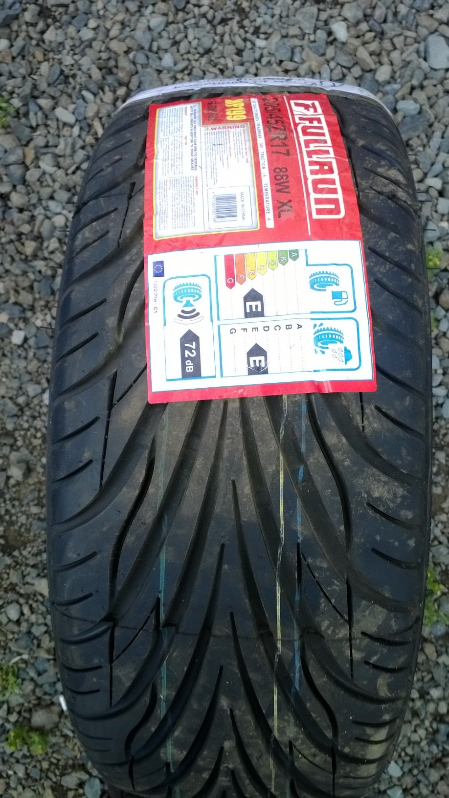 LLANTA FULLRUN "HP199" SPORT 235/40 ZR18 95W XL TL (COCADA EN V)